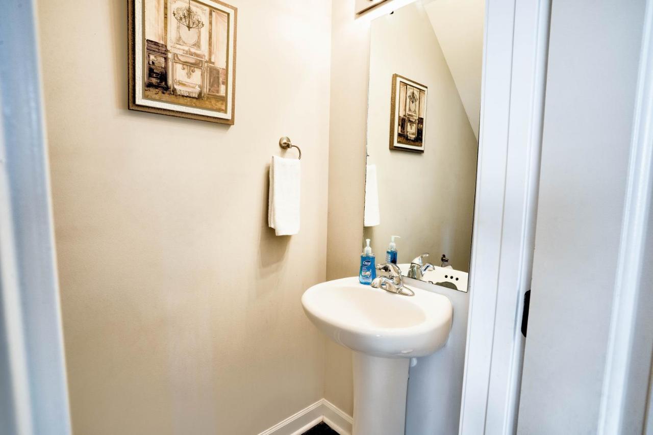 Kannapolis Elegant Townhouse - Pet Friendly מראה חיצוני תמונה