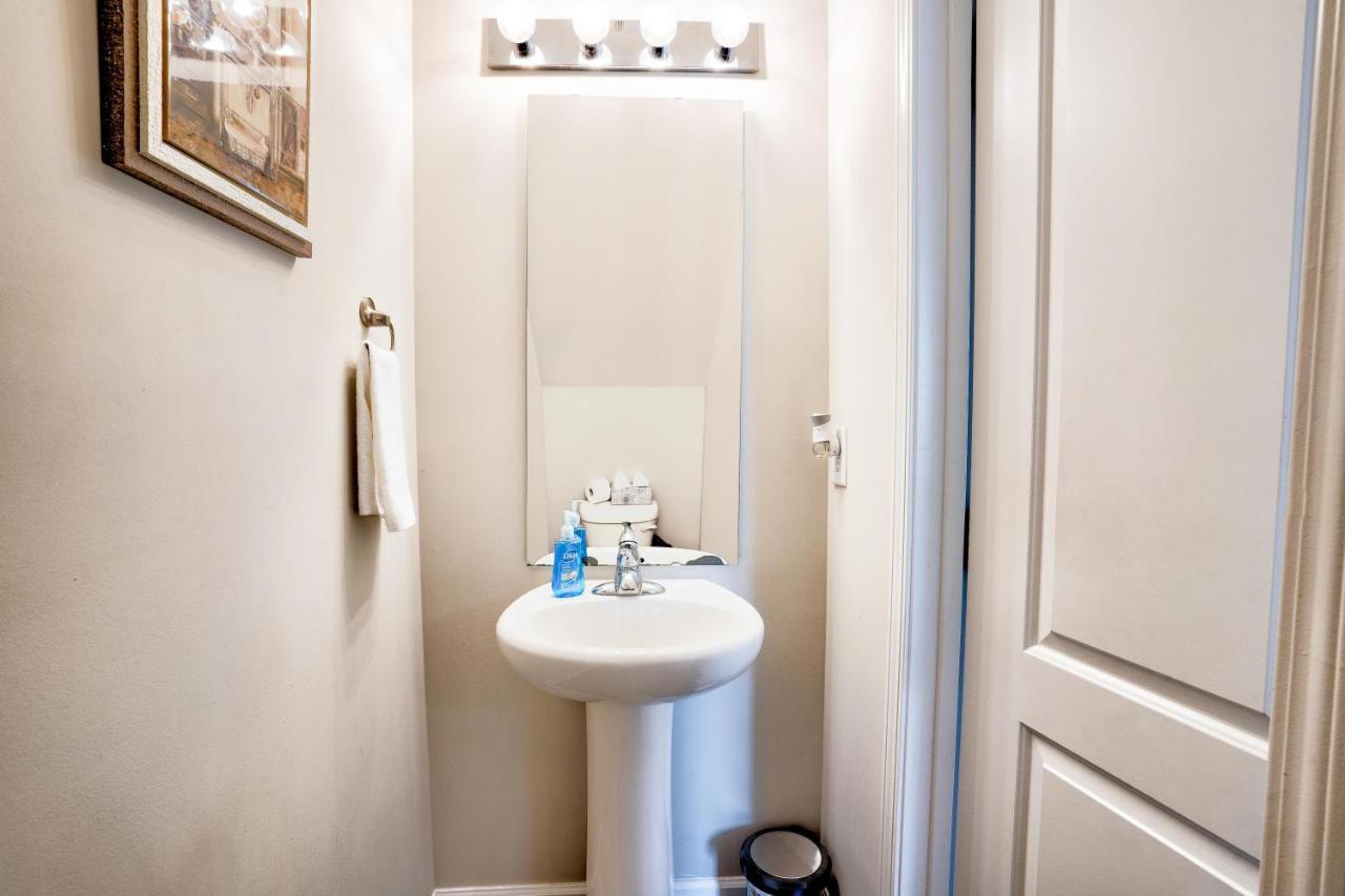 Kannapolis Elegant Townhouse - Pet Friendly מראה חיצוני תמונה